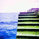 Escaleras y mar